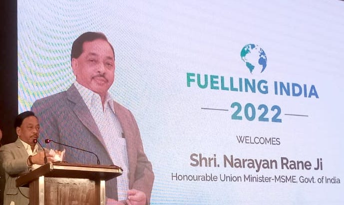 Energy Fintech App providing doorstep fuel & recharges EVs on credit launched MSME Minister, Narayan Rane, Mobile Electric Charging App, App launch, repos pay